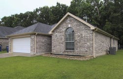 139 Willowbend Dr, Silsbee, TX 77656
