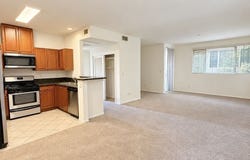 13941 Sherman Way, Van Nuys, CA 91405