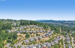 10996 SE LENORE St, HappyValley, OR 97086