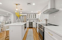 21 Hazelmoor Rd, Yarmouth, MA 02664