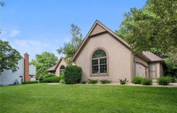 4700 W 112th Terrace, Leawood, KS 66211