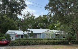 210 W 11TH AVENUE, MOUNT DORA, FL 32757