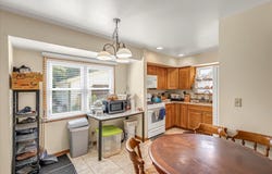 9360 N 85th St, Milwaukee, WI 53224