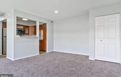 10122 CAMPUS WAY S, UPPER MARLBORO, MD 20774