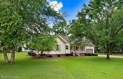 302 N North Pointe Drive, Goldsboro, NC 27530