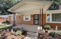 5217 Galaxie Dr, Louisville, KY 40258