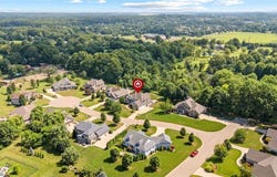 6612 Woodbridge Circle NW, Massillon, OH 44646