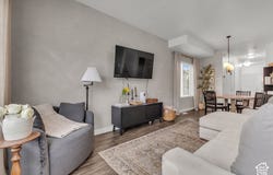 2246 W BLUEBIRD Dr, West Haven, UT 84401