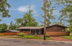 1802 N Mercer St, New Castle, PA 16105