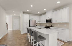 350 Hayden, Woodstock, GA 30189