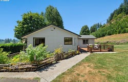 8054 LEWIS RIVER RD, Ariel, WA 98603