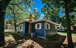 58 Salem Street, Hillsdale, MI 49242