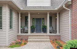 233 Woodhill Court, Mankato, MN 56001