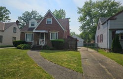 6714 Greenleaf Avenue, Parma Heights, OH 44130