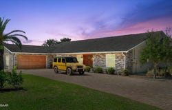 2924 RIVER POINT Drive, Daytona Beach, FL 32118