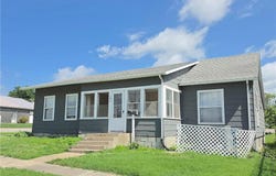 103 E 3rd Avenue, Garnett, KS 66032