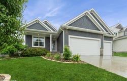 2401 E 50th Street, Des Moines, IA 50317