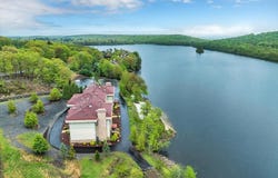 320 Hummingbird Way, Lake Harmony, PA 18624