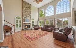 121 PALSGROVE WAY, CHESTER SPRINGS, PA 19425