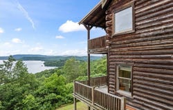 1216 County Road 113 Unit #Cabin 8, Eureka Springs, AR 72631