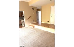 608 Spruce Hills Dr, Glen Gardner Boro, NJ 08826-3705