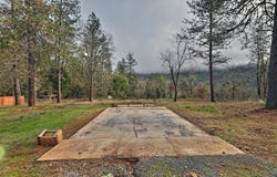 1329 W Evans Creek Road, Rogue River, OR 97537