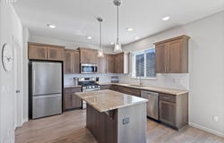 2598 NW MEADOWS DR, McMinnville, OR 97128