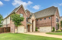 410 Aylesbury Court, Roanoke, TX 76262