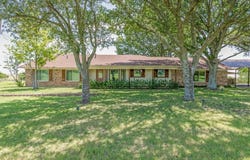 4413 Wakefield Road, Justin, TX 76247