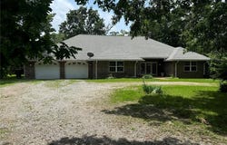 31470 E Bartlett Road, Brighton, IL 62012