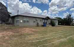 211 W Avenue D, Sweetwater, TX 79556