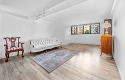 10535 Wilshire Blvd, Los Angeles, CA 90024