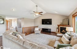 1191 Illinois Drive, Knoxville, IA 50138
