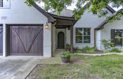 505 Sterling Drive, Benbrook, TX 76126