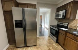 2004 ROANOKE Street, Alexandria, LA 71301