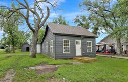 414 W High St, Leon, KS 67074
