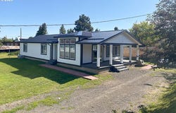 802 ENGLESIDE Ave, Joseph, OR 97846