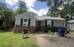 624 S Leflore Avenue, Cleveland, MS 38732