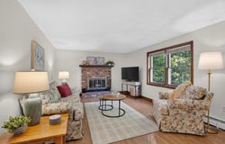 240 Taylor St, Littleton, MA 01460