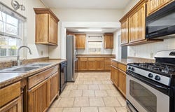 1002 S Arkansas Street, Rogers, AR 72756