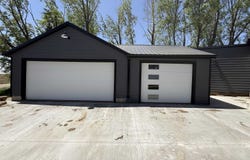 2594 Eagle Ave, Doon, IA 51235