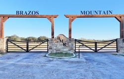 124 Wooded Acres Drive, Mineral Wells, TX 76067