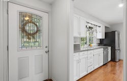 6717 OAKRIDGE Dr, Gladstone, OR 97027