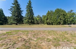 Omlid Dr, Springfield, OR 97478