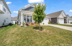 134 Fox Cove Road, Hendersonville, NC 28792