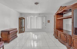 4270 NW 49th Ave, Lauderdale Lakes, FL 33319
