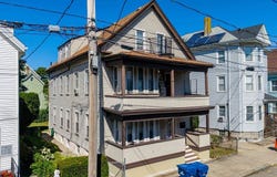 61 Acushnet Ave, New Bedford, MA 02740
