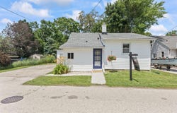 W347n5133 Road Q -, Okauchee, WI 53069