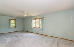 610 7th Ave, BellePlaine, IA 52208
