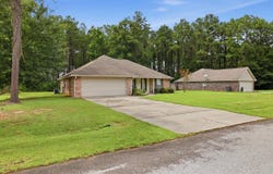 253 Lost Orchard Dr, Purvis, MS 39475